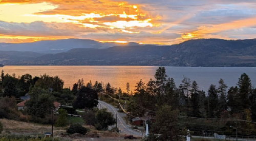 Kelowna weather: Sunny all day, high of 16ºC