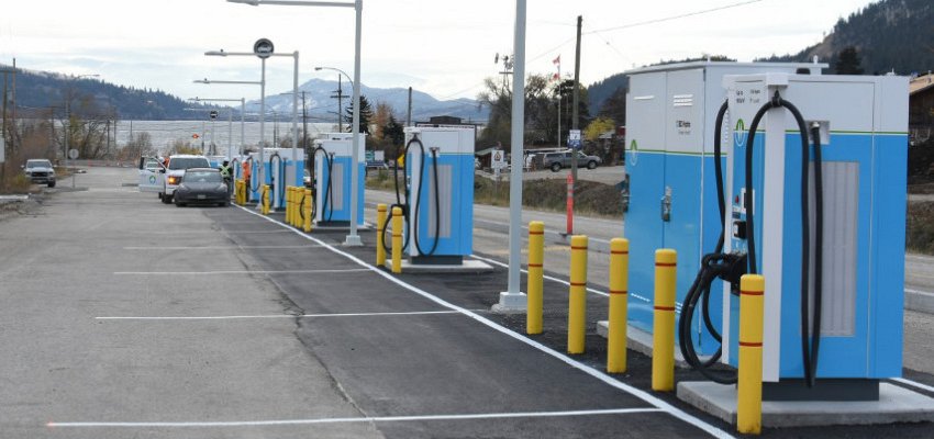 ‘Leading the charge’: New fast-charging hub in Lake Country ready for 22 EVs at once